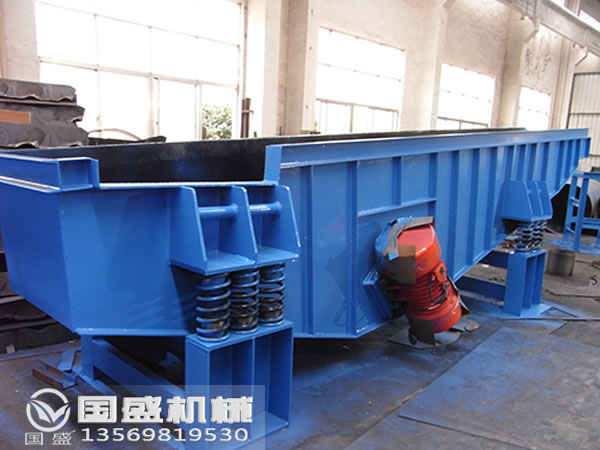 慣性振動(dòng)輸送落砂機(jī)裝置 慣性振動(dòng)輸送落砂機(jī)裝置
