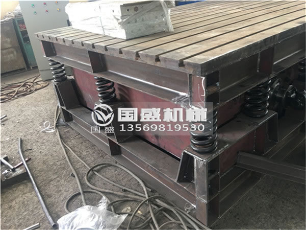 振幅大的振動(dòng)平臺(tái) 振幅大的振動(dòng)平臺(tái)